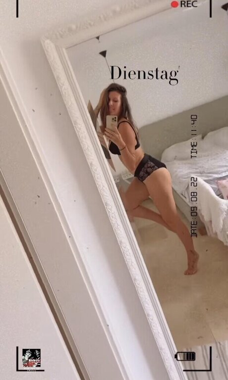 Sabibo nacktheit schöne galerien