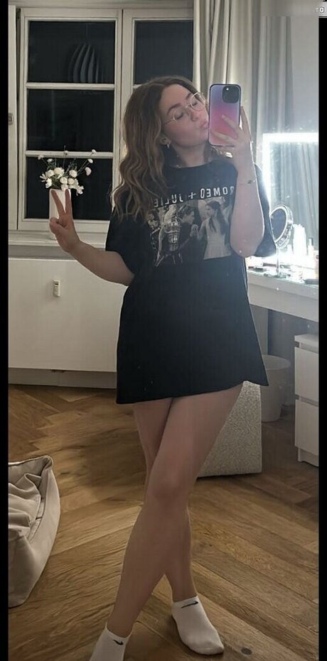 asiatischer squirt onlyfans hd nackte foto