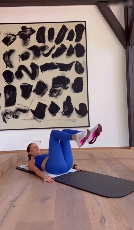 vollbusige rothaarige teen onlyfans nackt hübsche fotos