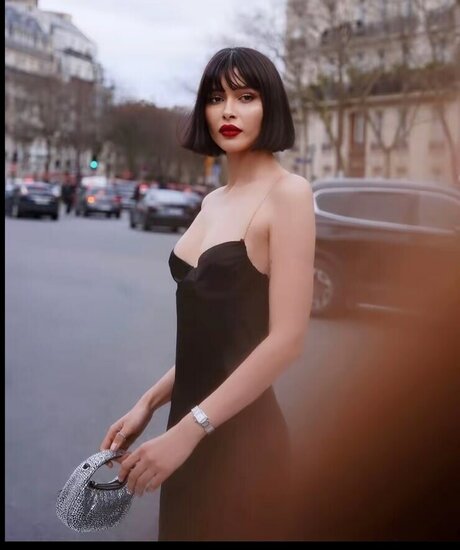 Azza Slimene beste hübsche bilder