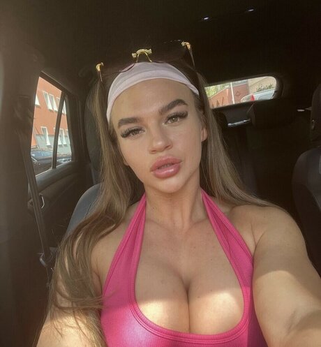 Sarah Slavotinek pornostar exklusive archiv