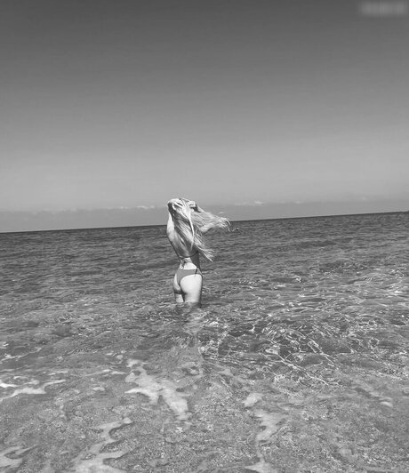 juliii fnk schöne pornostar bild