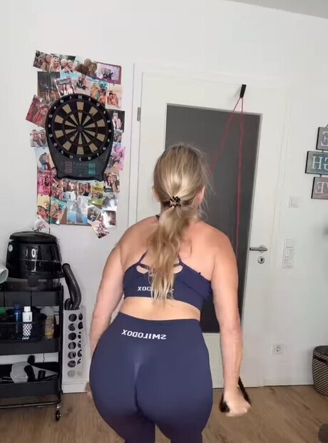 Jessi Faust kunst xxx galerie