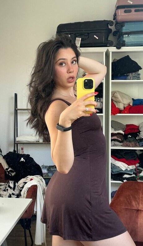 Hilal Fener kunst xxx bild