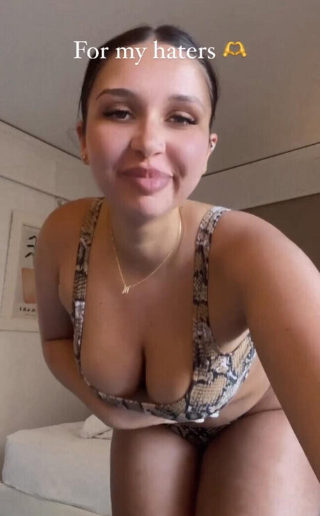 Jaseminra xxx erwachsene bild