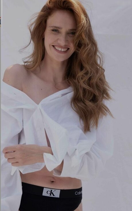 Sandra Hunke heiße schöne galerien