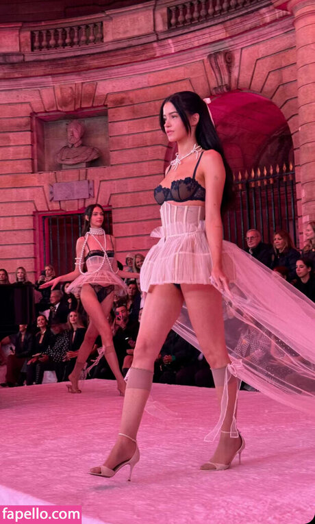 L a Elui sexy erwachsene galerien