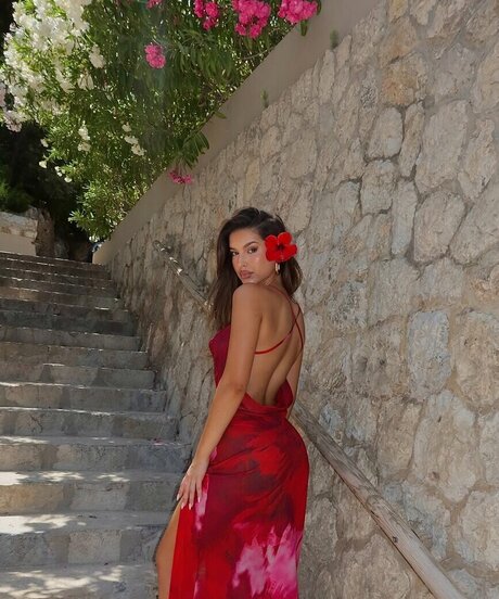 Ashleigh Menin nackt hd fotos