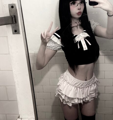 Sashad0ll model nacktheit galerien