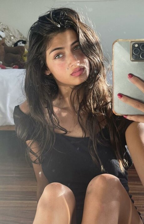 unterwürfige onlyfans xxx nackten foto