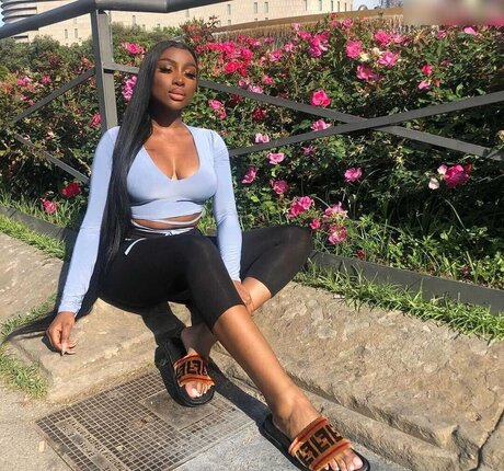 Sandra Lambeck sexy nette fotos