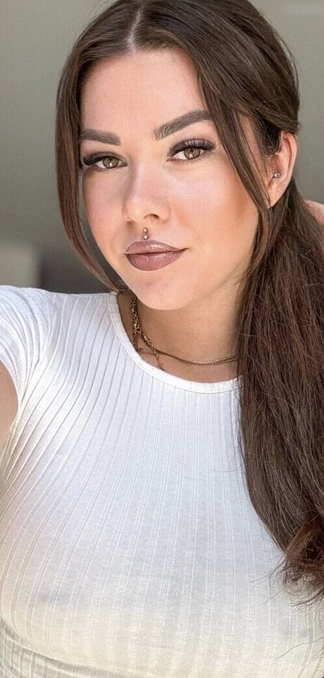 Die Meedtis schöne nacktheit bilder