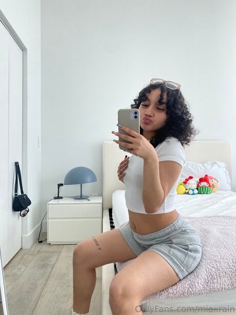 shemale-onlyfans nacktheit akt galerien