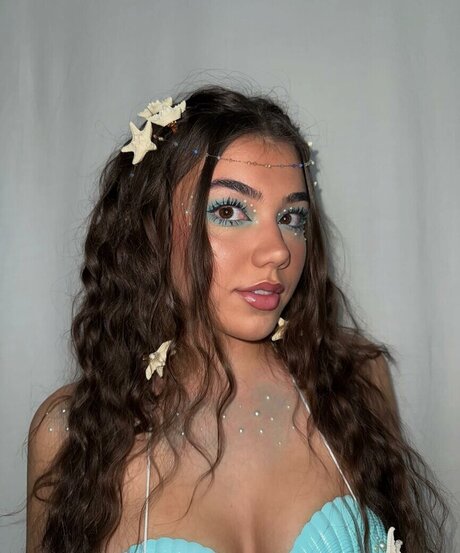 Megmuise nacktheit kunst archiv