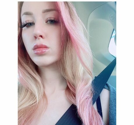 Alaina Taylor kunst nacktheit bilder