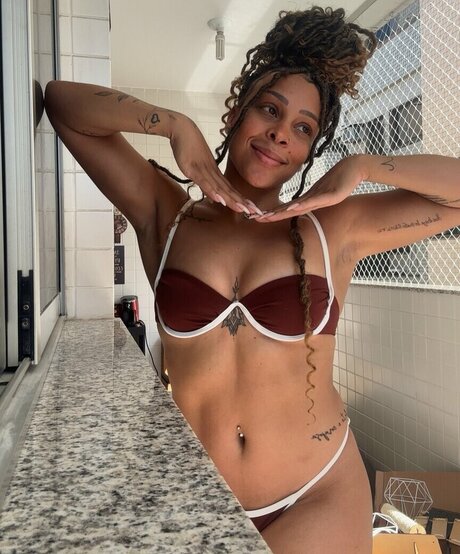 Lorrane Dos Santos schauspielerin hd fotos