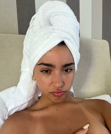 Yasmin Barbieri nacktheit schöne archiv