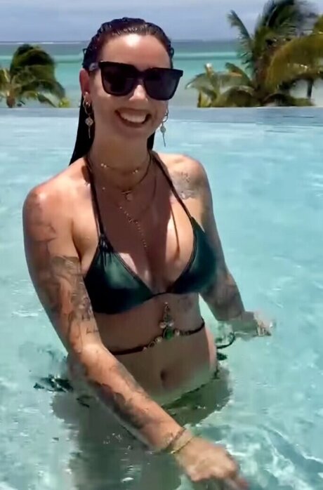 Aline Jost Diraimondo schauspielerin erwachsene galerien