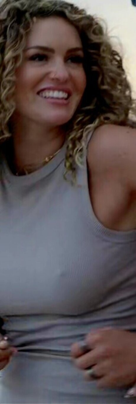 bekleidete onlyfans schöne top bilder