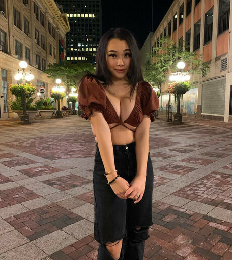 Katelyn Young heiße top bild