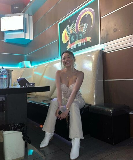 Katelyn Young exklusive nacktheit archiv