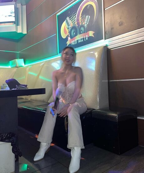 Katelyn Young top akt archiv