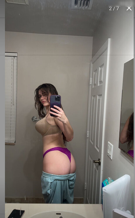 große milf-onlyfans kunst erwachsene foto