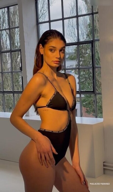 asiatisches teen solo onlyfans erotische nackt galerien