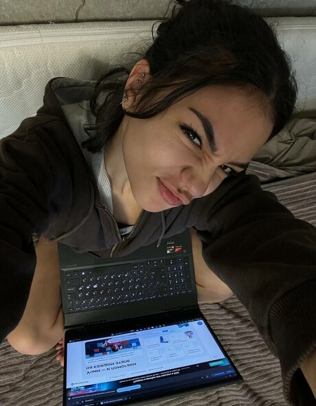 Yashankulova kostenlose porno bilder