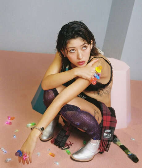 Ninonekw kunst xxx archiv