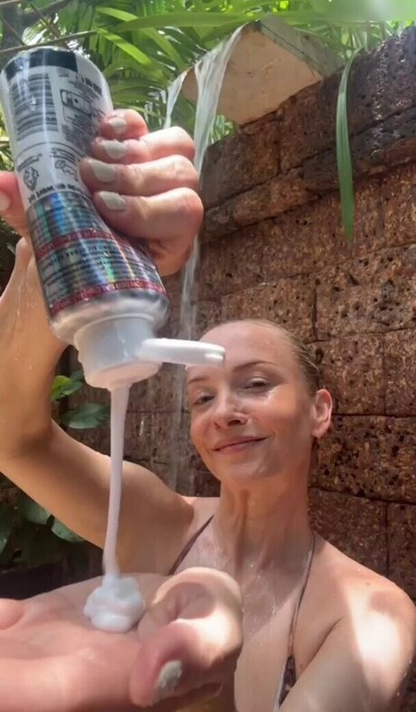 Janin Ullmann erwachsene bilder