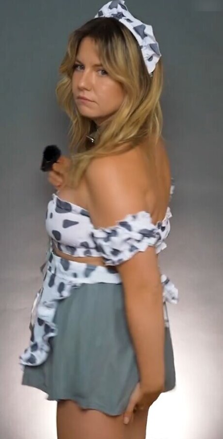 KellyMissesvlog erwachsene heiße bild