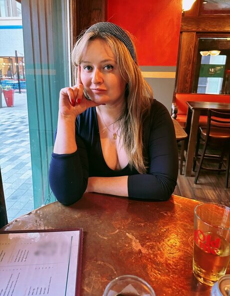 Natalia Antonova kunst akt bilder