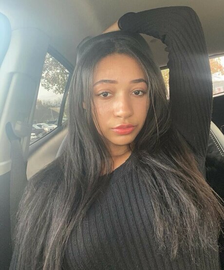 Ari Leigh Brown schauspielerin exklusive foto