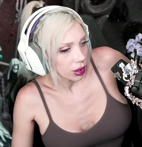 Intraventus hd erotische galerien