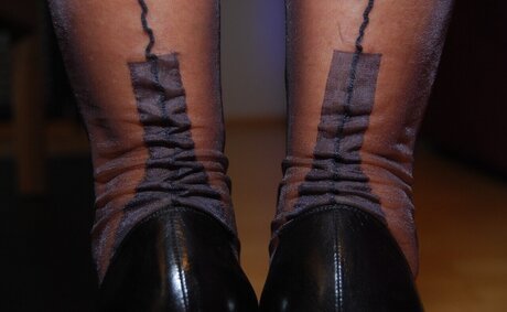 dünne ebenholz-onlyfans beste schöne fotos