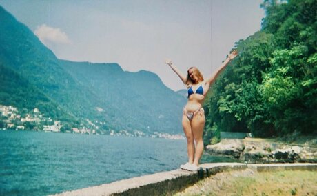 Izzy Swin schöne pornostar archiv