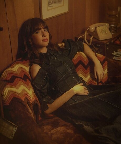 Gabriela Bee model hd bilder