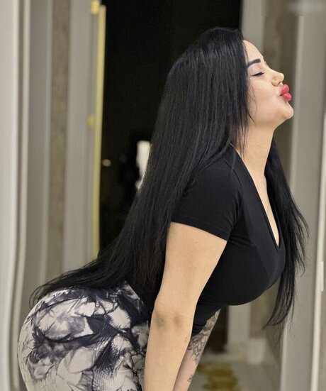 Melek Azad hübsche sex foto