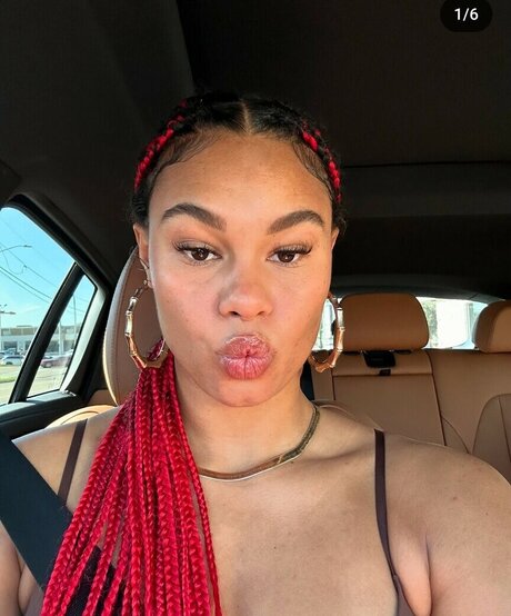 Satou Sabally hd pornostar foto