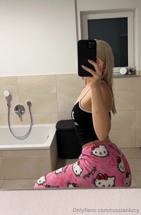 Russianlucy nacktheit galerie