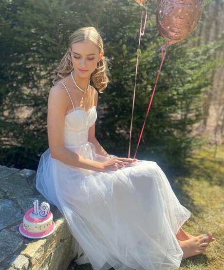 Claire Jameson sexy nackt fotos