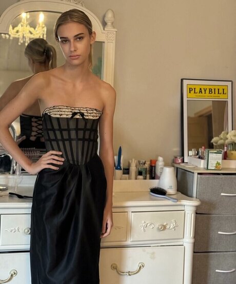 Claire Jameson nacktheit pornographische foto