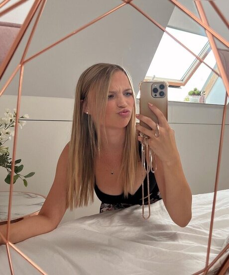 deepthroat teen onlyfans nackt xxx foto