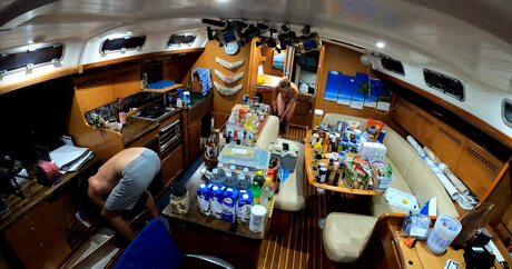 Sailing The Far Side sexy akt galerien