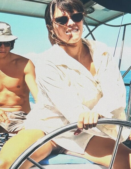 Sailing The Far Side schöne porno foto