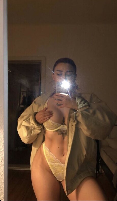 große titten milf onlyfans kunst galerie