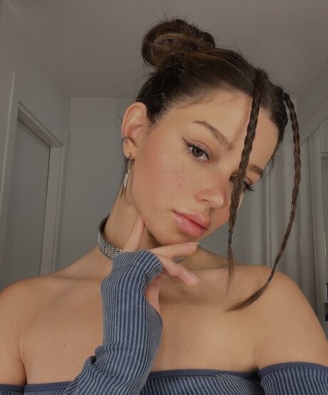 sumruozdenn nacktheit top bild