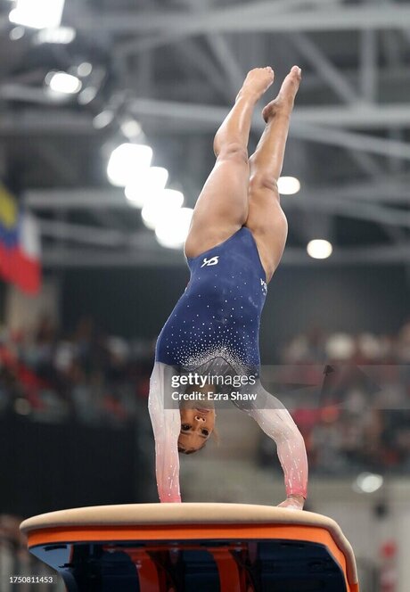 kurvige ebenholz-onlyfans freie nackte galerie