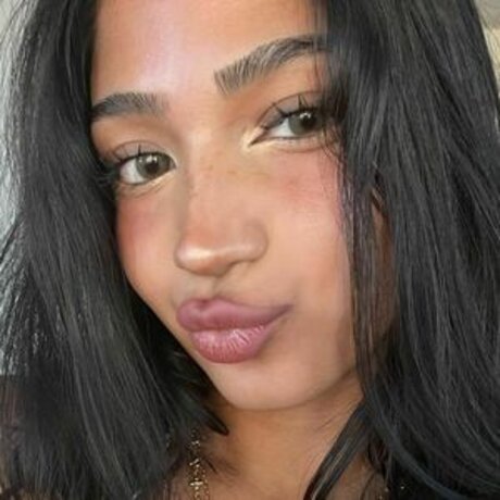 imanimalikaa model pornografische bilder